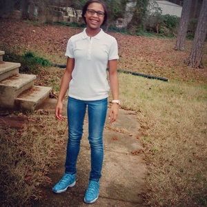 Meet your Posher, Dionne